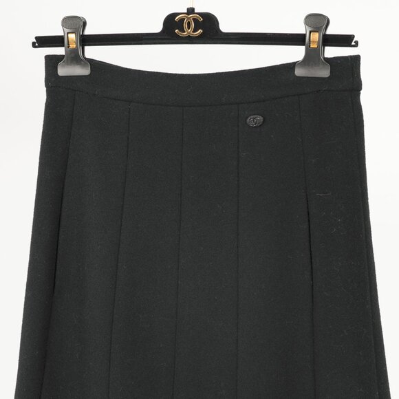 Chanel Black Wool-Blend Panelled A-Line Knee-Length Skirt - Picture 3 of 11